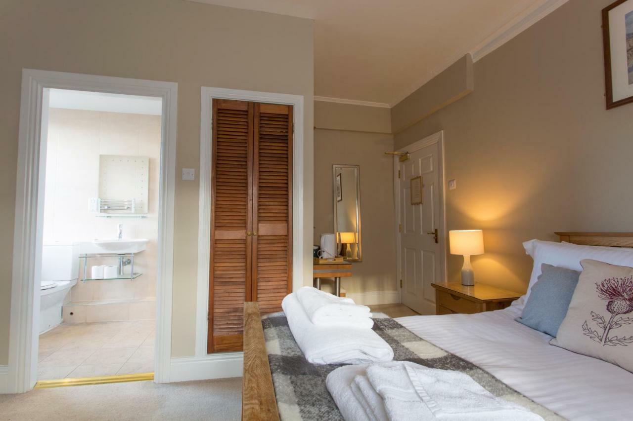 The Wheatsheaf Hotel Corbridge Bagian luar foto
