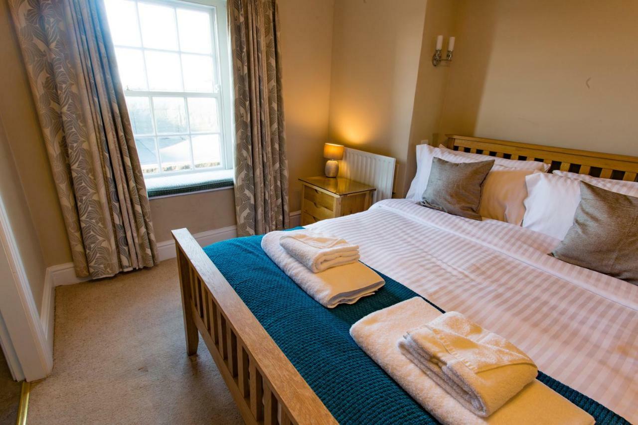 The Wheatsheaf Hotel Corbridge Bagian luar foto